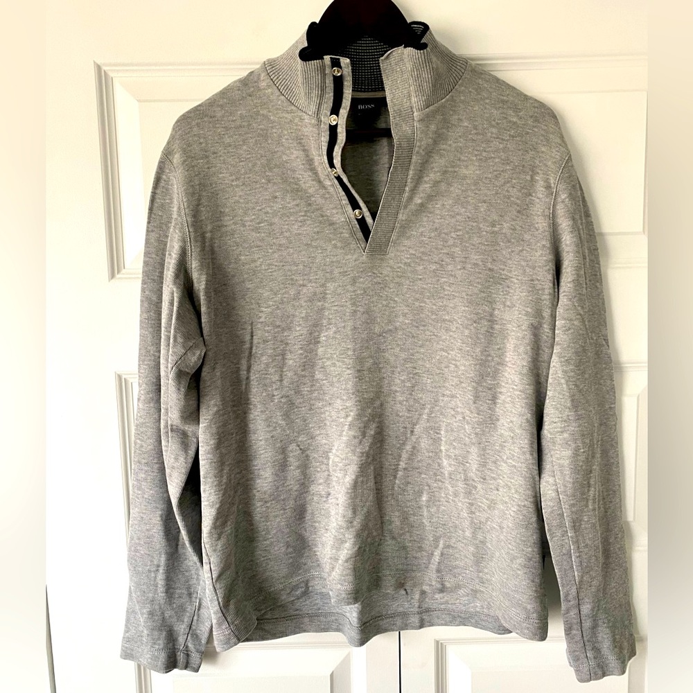 Hugo Boss black label men’s quarter button sweater L. Great every day piece!